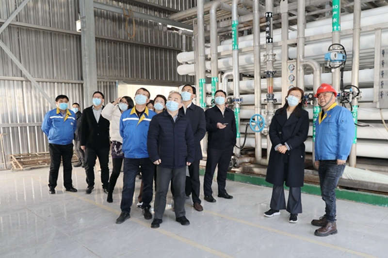 2022年12月15日，時任浙江省發(fā)展改革委黨組成員、副主任吳紅梅蒞臨景興紙業(yè)調(diào)研企業(yè)用能、節(jié)能工作
