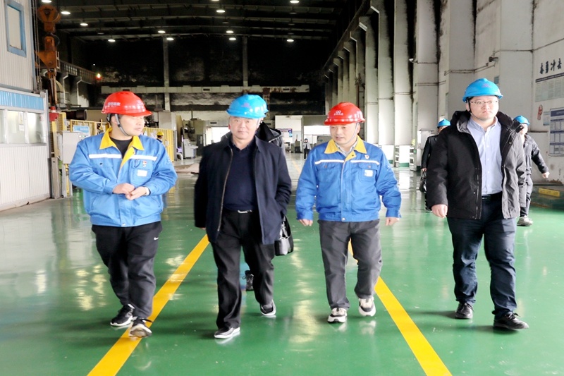 2024年 1月30日，浙江省經(jīng)信廳機關(guān)黨委二級巡視員孫自強蒞臨景興紙業(yè)開展歲末年初安全生產(chǎn)督導