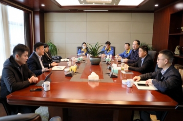 平湖市委常委、副市長戴振一行蒞臨景興紙業(yè)調(diào)研指導(dǎo)