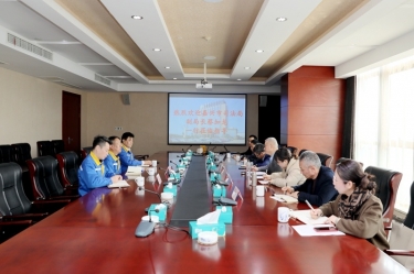嘉興市司法局黨委委員、副局長蔡加龍一行蒞臨景興紙業(yè)調研指導