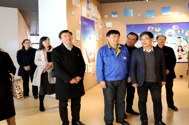 2020年1月3日，時任浙江省民政廳黨組成員、副廳長江宇蒞臨景興紙業(yè)調(diào)研企業(yè)發(fā)展情況、黨建工作